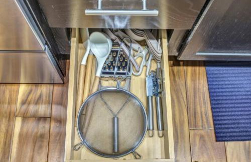 Apartment Kingbed+Parking+Pool+Gym+CityView+2TV's - Foto 31