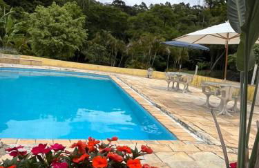 Chácara Casa Amarela - estrutura completa de lazer - ambientes elegantes e exclusivos - campo de futebol e bocha - piscina - lareiras - 10 min Rota do Vinho - Foto 62