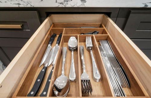 Modern Luxury, Near NRG & Downtown, Rooftop-Garage - Foto 35