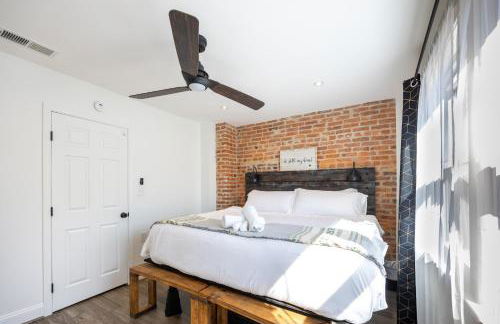 Charming 2BR Townhouse with Patio & Parking in DC - Foto 39