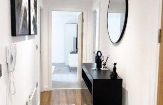 Stylish 2-Bed Apartment by Manchester City Cente - Photo 30
