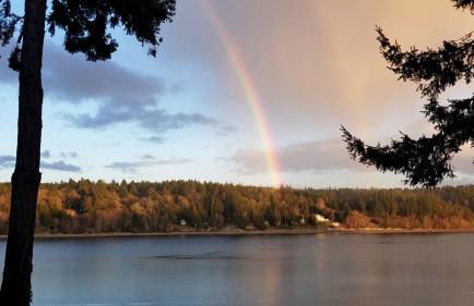 Amazing Sunrise at Coastal Luxury Cabin Rental on Herron Island with Fire Pit and Paddle Boarding near Olympia, Washington - Foto 2