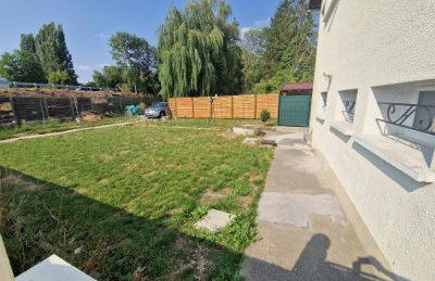 Ground-Floor Apartment With private Garden - Foto 3