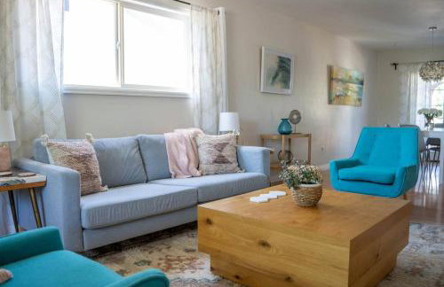 Turquoise Twin ★Vacation COS★3 King Beds★Near AFA - Foto 48