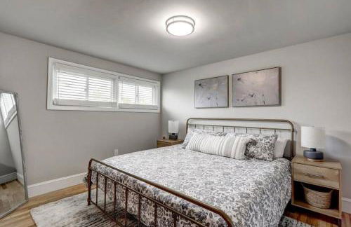 New cozy home near Outlets & Amish Country - Photo 10