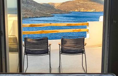 PANORMOS ART Beachfront Suites - Photo 6