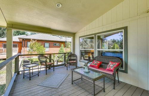 Waterfront Shady Cove Home with Fishing Deck! - Foto 31