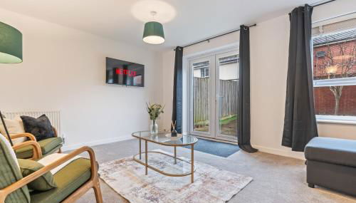 Spacious 4-Bed Home Near Cribbs & Bristol - Foto 1