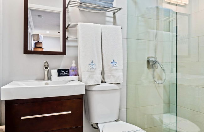 Wilton Manors 2BR Charm Walk to the Drive - Foto 3