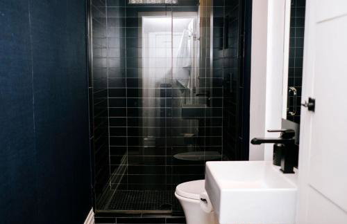 Top 1 Rated 4BR Lincoln Park House - King Bed - Photo 38