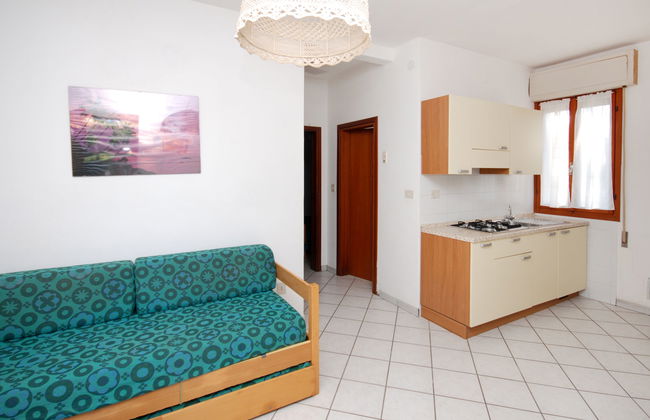 3 bedroom House in Lignano Sabbiadoro with garden and terrace - Photo 3