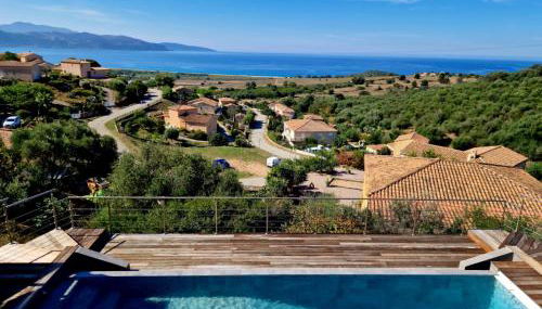 Modern villa 5 double bedrooms, new AC, private pool and stunning view 800 m from beach - Foto 5