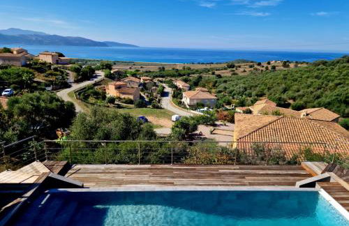 Modern villa 5 double bedrooms, new AC, private pool and stunning view 800 m from beach - Foto 5