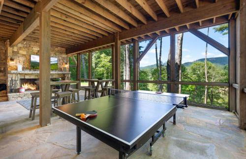 Copperline Lodge - Luxury Creekside Retreat - Creekside Views, Hot Tub, Game Room, Outdoor Fireplaces, Chef Kitchen, Fire Pit - - Foto 53