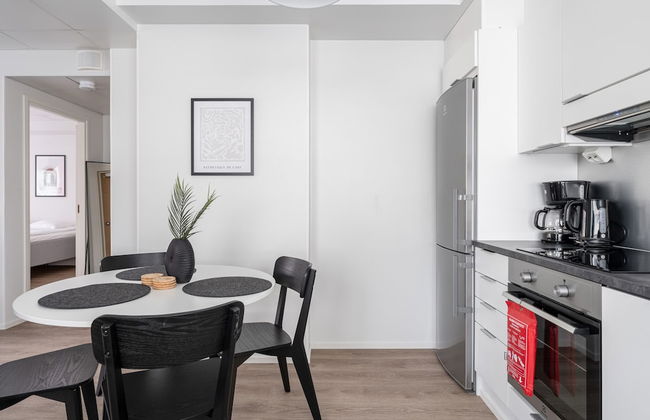 Spacious 1BR Apartment with Balcony in Downtown - Foto 6