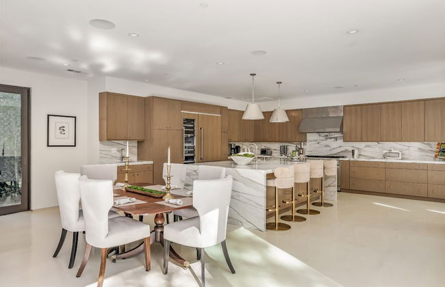 Laurel Canyon - Photo 19