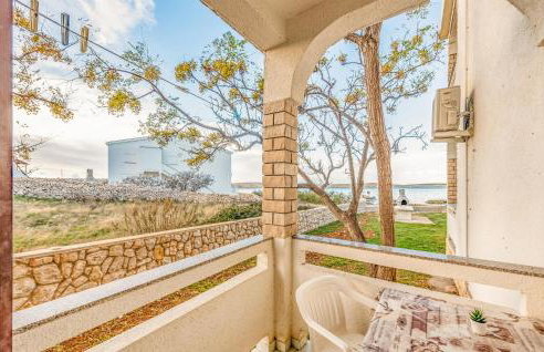 Amazing Apartment In Kustici With House Sea View - Foto 10