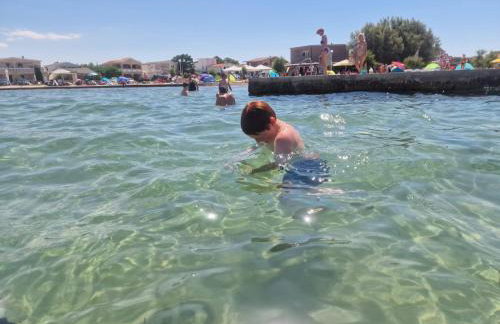 Very spacious - fully air conditioned - apartment nearby Vir bus station - Foto 5