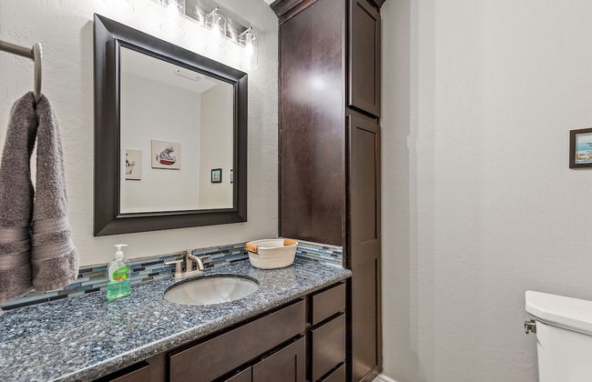 Spacious Canyon Peak Pine View Home Game Room Hot Tub - Photo 30