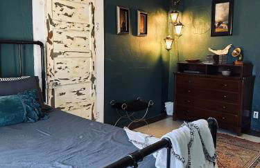 1900s Miner's cabin behind Tombstone Brewery - Foto 1