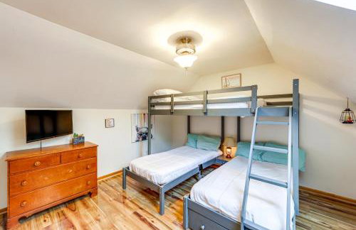 Walk to Owasco Lake Auburn Home with Hot Tub - Foto 16