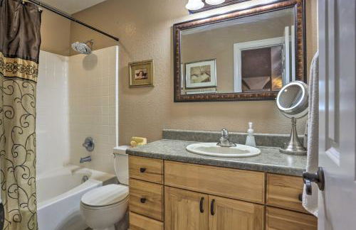 Cozy Black Hawk Retreat with Games and Patio - Foto 15