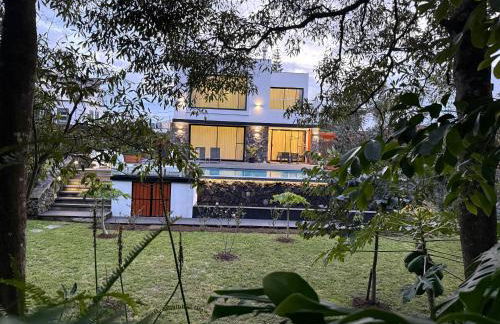 Lotus House - Heated Pool & Jacuzzi near the Beach - Photo 29