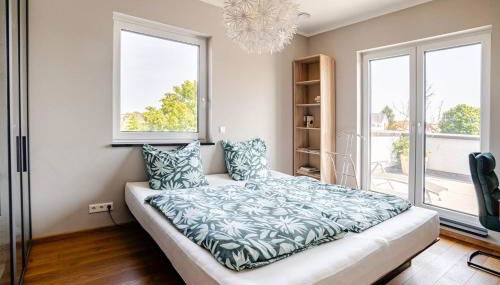 Luxuriöse Wohnung mit Terrasse und Balkon - 24h Check-In - Foto 3