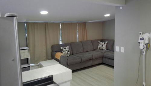 King Bed Creekfront Retreat in Jacksonville - Foto 3