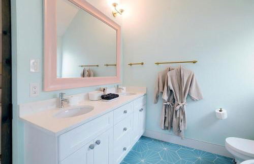 Modern Retreat Near Domain with Game Room and Gym - Foto 33