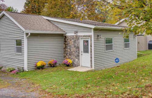 Walk to Lake! Pet-Friendly Cottage in Honeoye - Foto 23