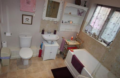 Glastonbury Rose Cottage - Photo 9