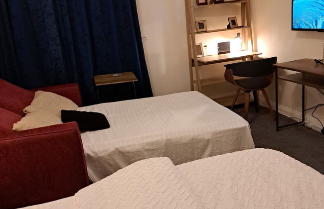 Family-friendly Studio Flat in Dagenham - Photo 4