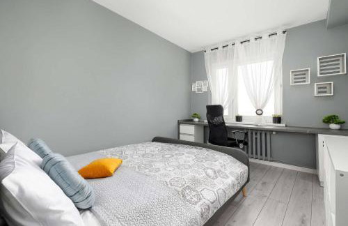 Unique One Bedroom Apartment with Balcony in Rzeszów by Noclegi Renters - Foto 16