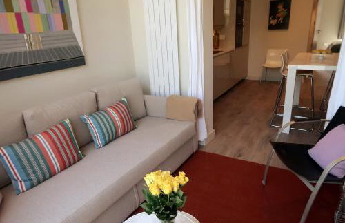 1 bedroom modern en-suite apartment Nine Elms - Foto 3