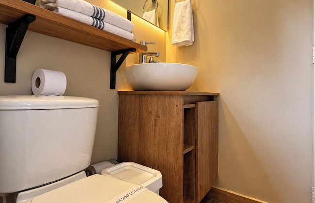 One Living by Roots Rentals - Foto 73