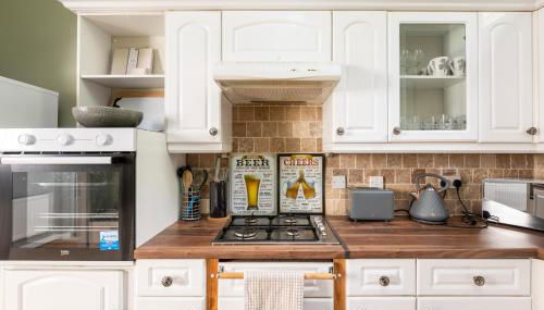 20 Hazelnut Grove Spacious Contemporary 2-Bed House in York - Pass the Keys - Foto 4, stove, dishwasher, pet friendly, toaster, Other