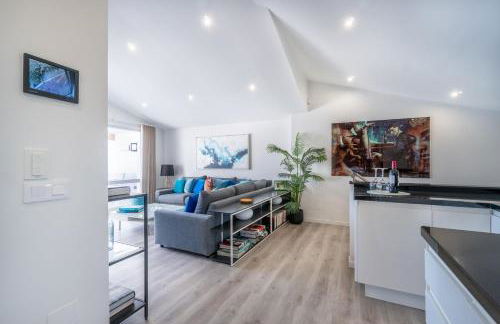 Beachhouse GALORE - Photo 15