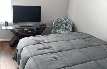 Modern home with beautiful pool - Foto 26