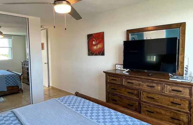 506 Ocean & Marina Views 3 Bed 2 Bath - Photo 3