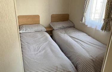 Lush Lake View - Photo 21