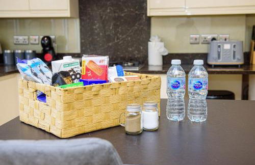 4 Bed 2 Bath, station, parking, long stays - Foto 25