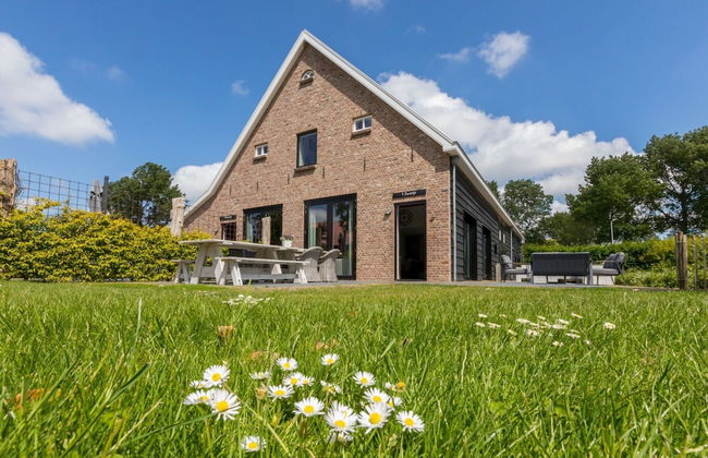 Family Home in Zeeland Near Oranjezon Beach - Foto 18