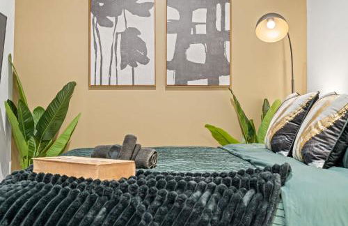 3BR King Bed Balcony North Raleigh - Foto 26