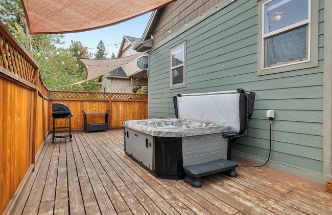 Hot-tub, Pet-friendly, 30 min to Mt Bachelor! - Foto 1