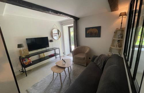 LE MONTAGNARD bel appartement avec jardin dans vieille ferme de montagne rénovée - Photo 3