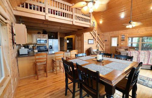 Red Roof-Cozy Cabin with Great Views, Hot Tub and near Bryson City - Foto 13