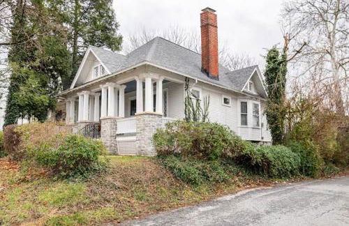 Cozy Cape Cod Bungalow King Queen WD Full Kitchen Wifi Desk - Foto 38