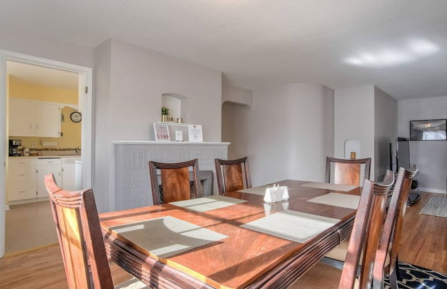 4 Bedroom Mountain View with Firepit & Ping Pong - Foto 14