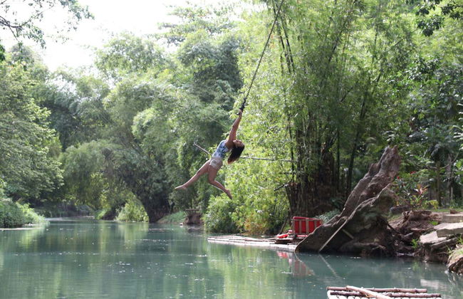 Martha Brae River Rafting - Photo 6